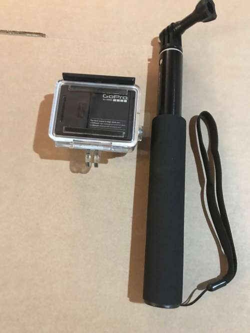 GOPRO HERO 3 WITH  16 GB MICRO SD MEMORY CARD AND BRACKET/ GOOD CONDITION